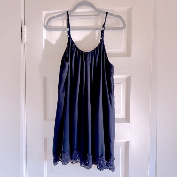 Tobi Cami Shift Dress with Lace Hem in Navy Blue - Picture 1 of 4